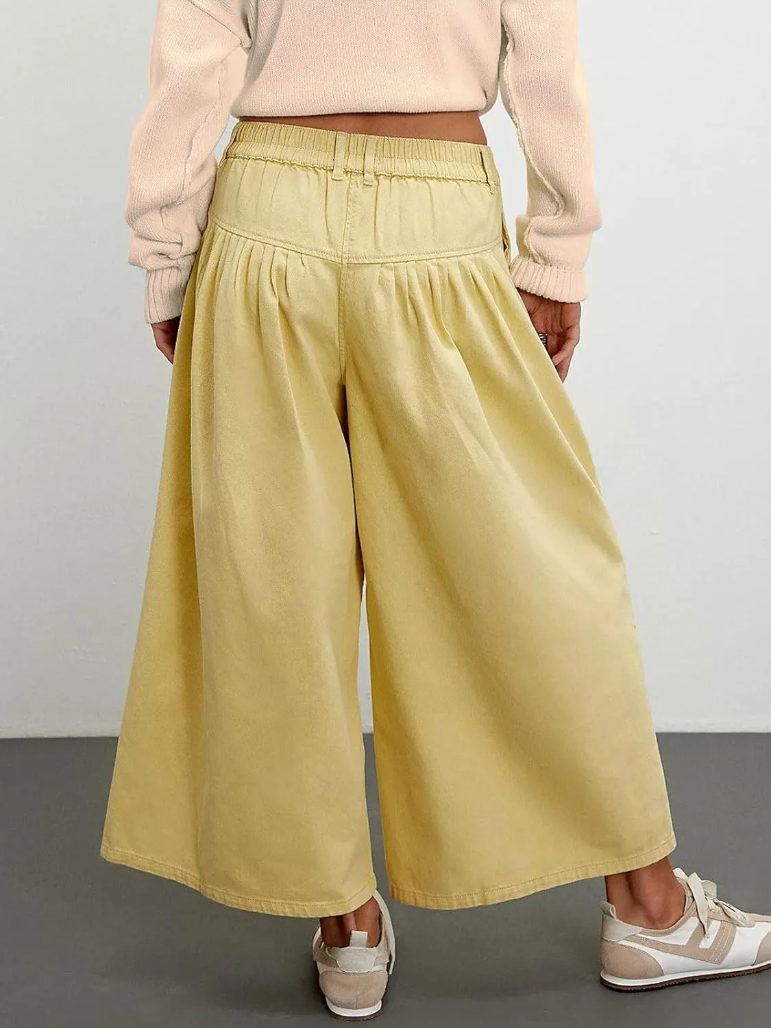 CHARTOU Women Flare Wide Leg Jeans Baggy Cropped Mid Rise Jeans Pleated Ruffle Denim Pants with Pockets
