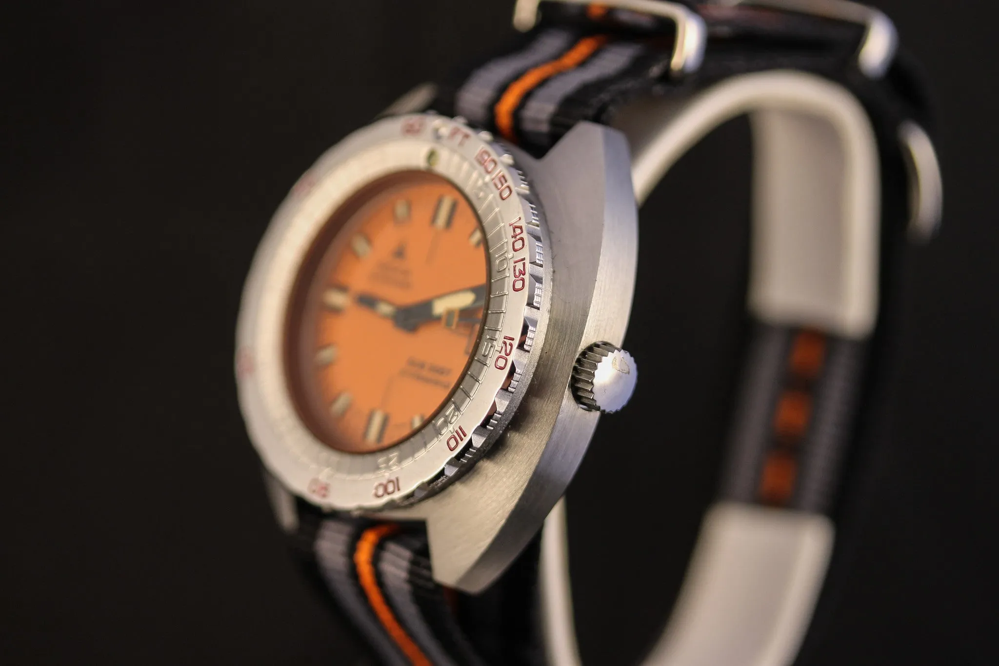 DOXA Sub 300T Professional