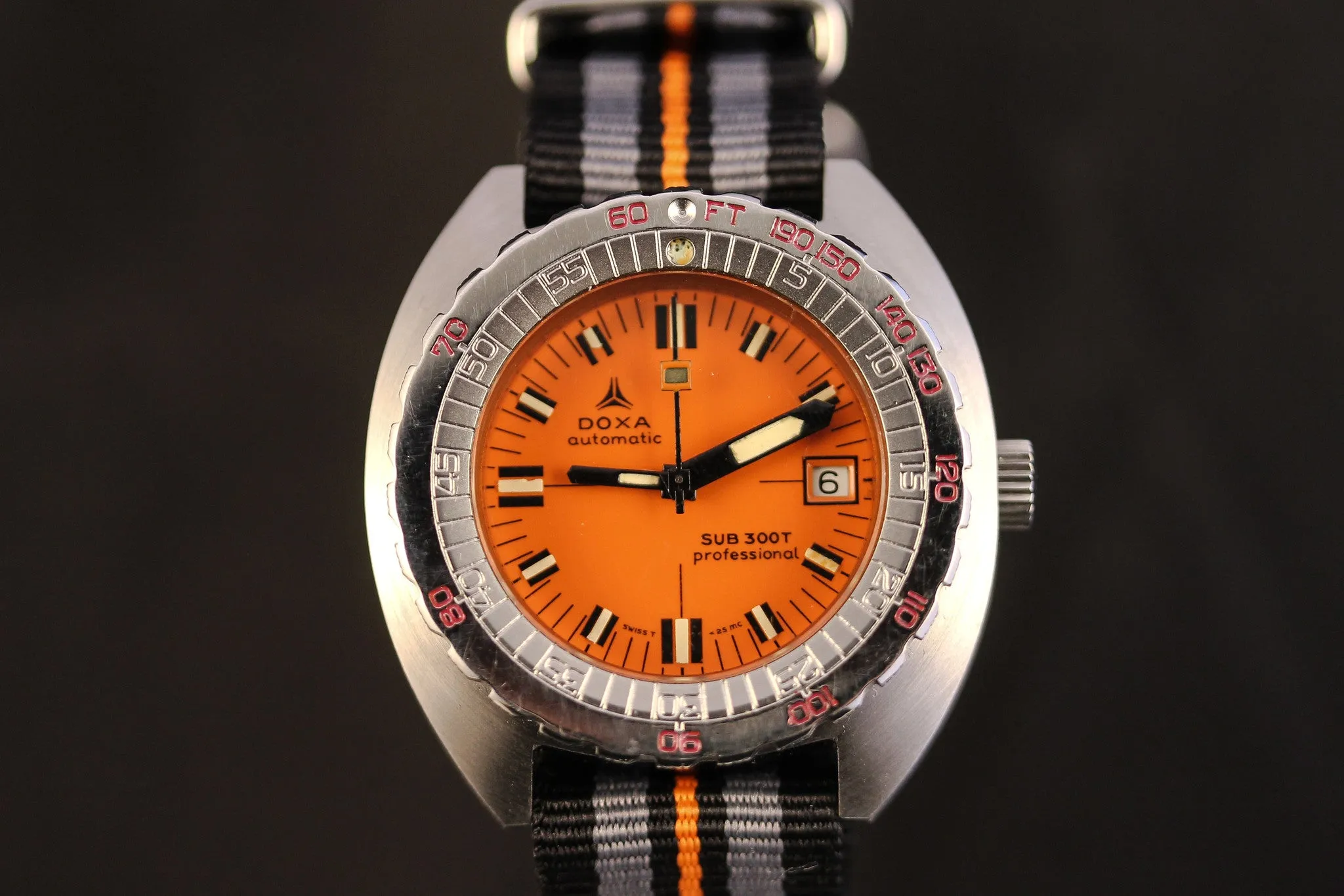 DOXA Sub 300T Professional