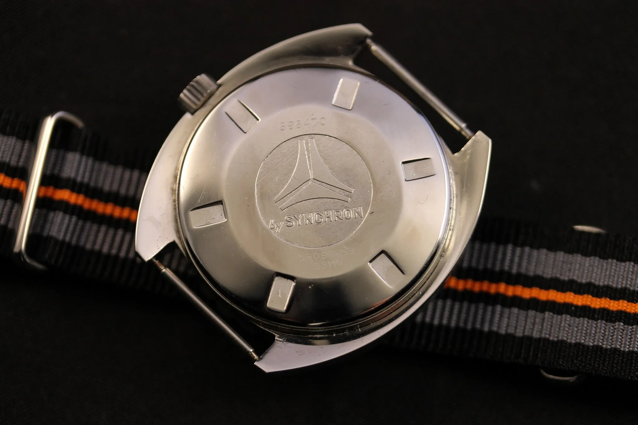 DOXA Sub 300T Professional