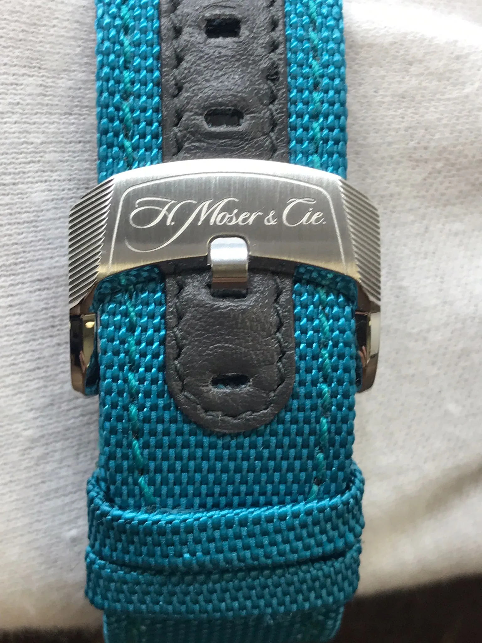 H. Moser Pioneer Centre Seconds Mega Cool 3200-1214 Blue Lagoon Dial Automatic Men's Watch