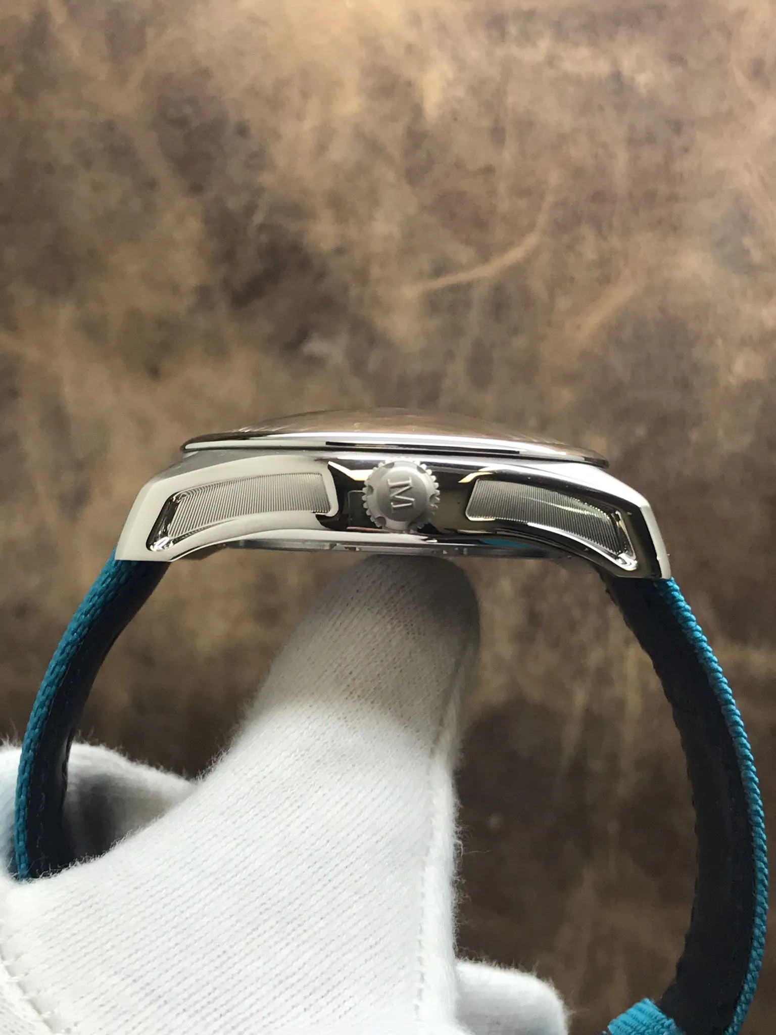 H. Moser Pioneer Centre Seconds Mega Cool 3200-1214 Blue Lagoon Dial Automatic Men's Watch