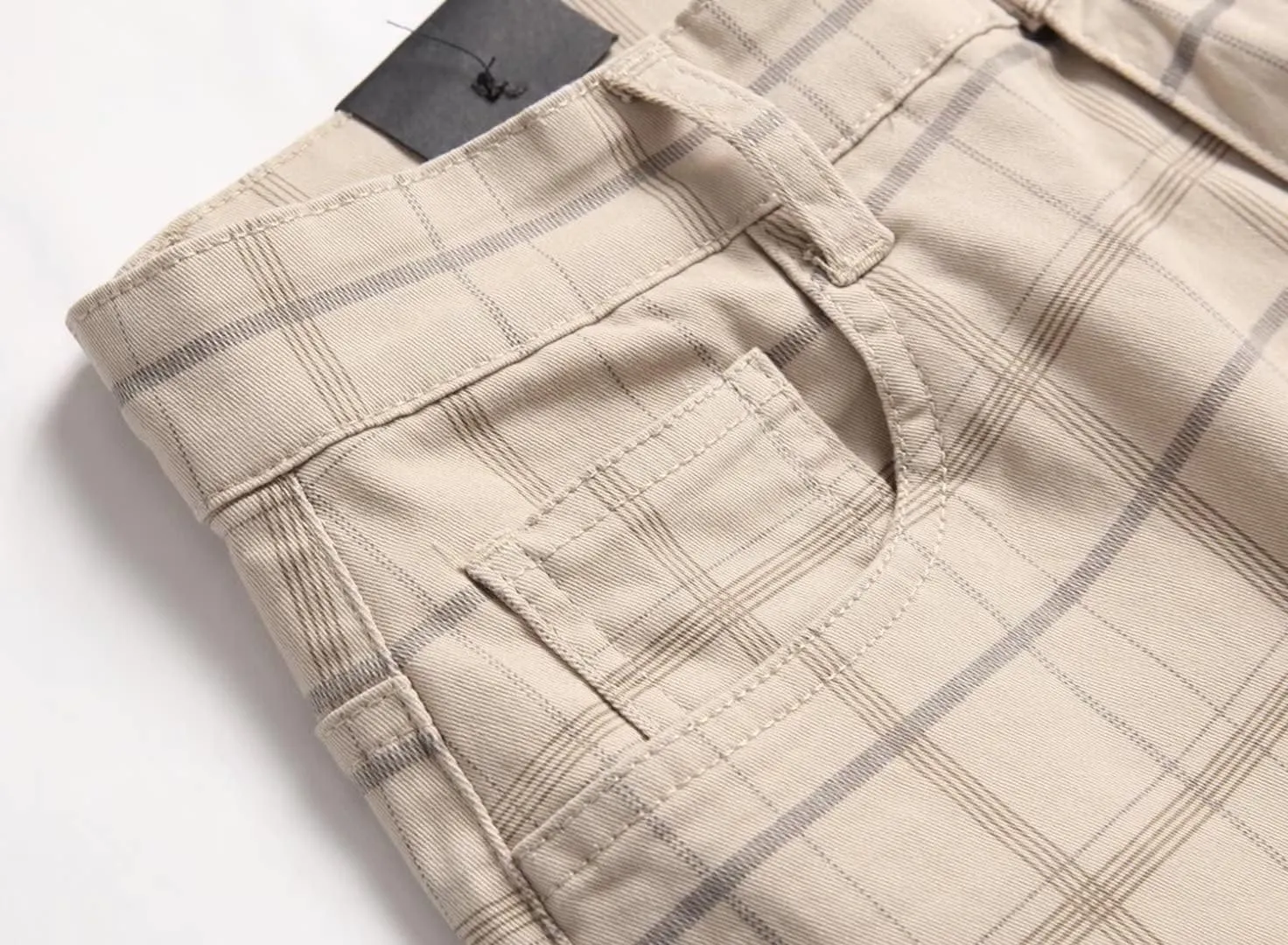 HENGAO Men's Straight Fit Plaid Chino Pants