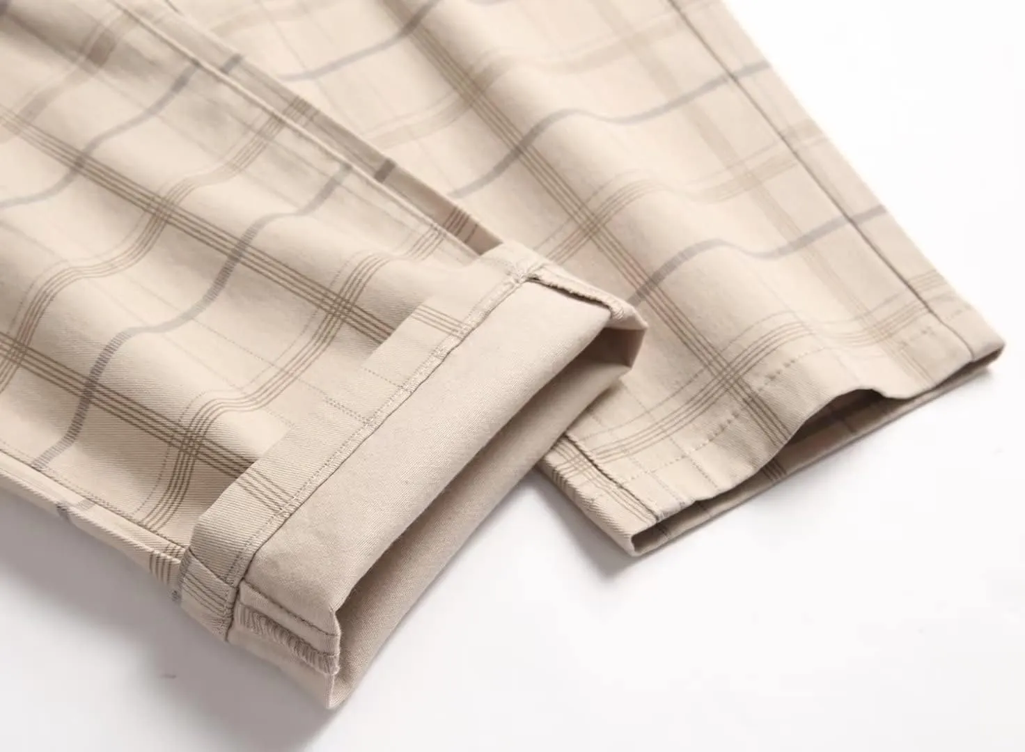 HENGAO Men's Straight Fit Plaid Chino Pants