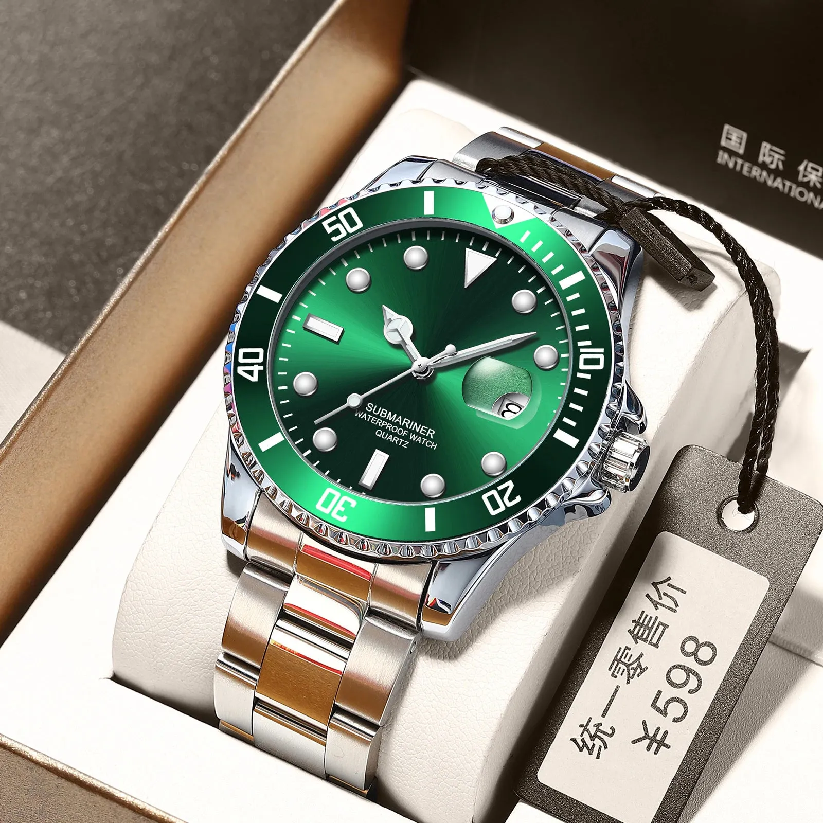 "Stylish Men's Night Light Watch with Solid Steel Belt - 2021's Hottest Fashion Calendar Timepiece!"