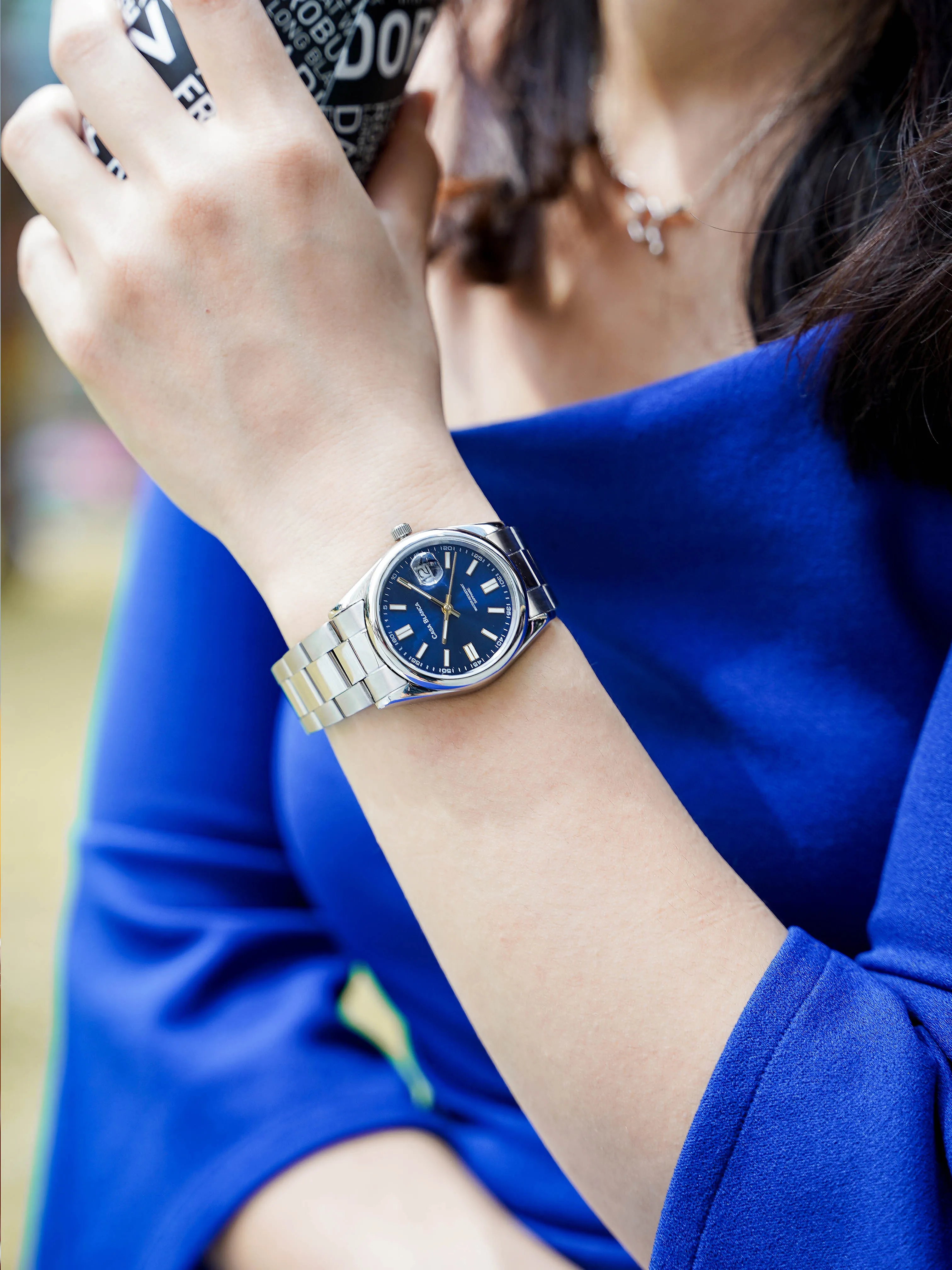 Statement Blue Silver Watch