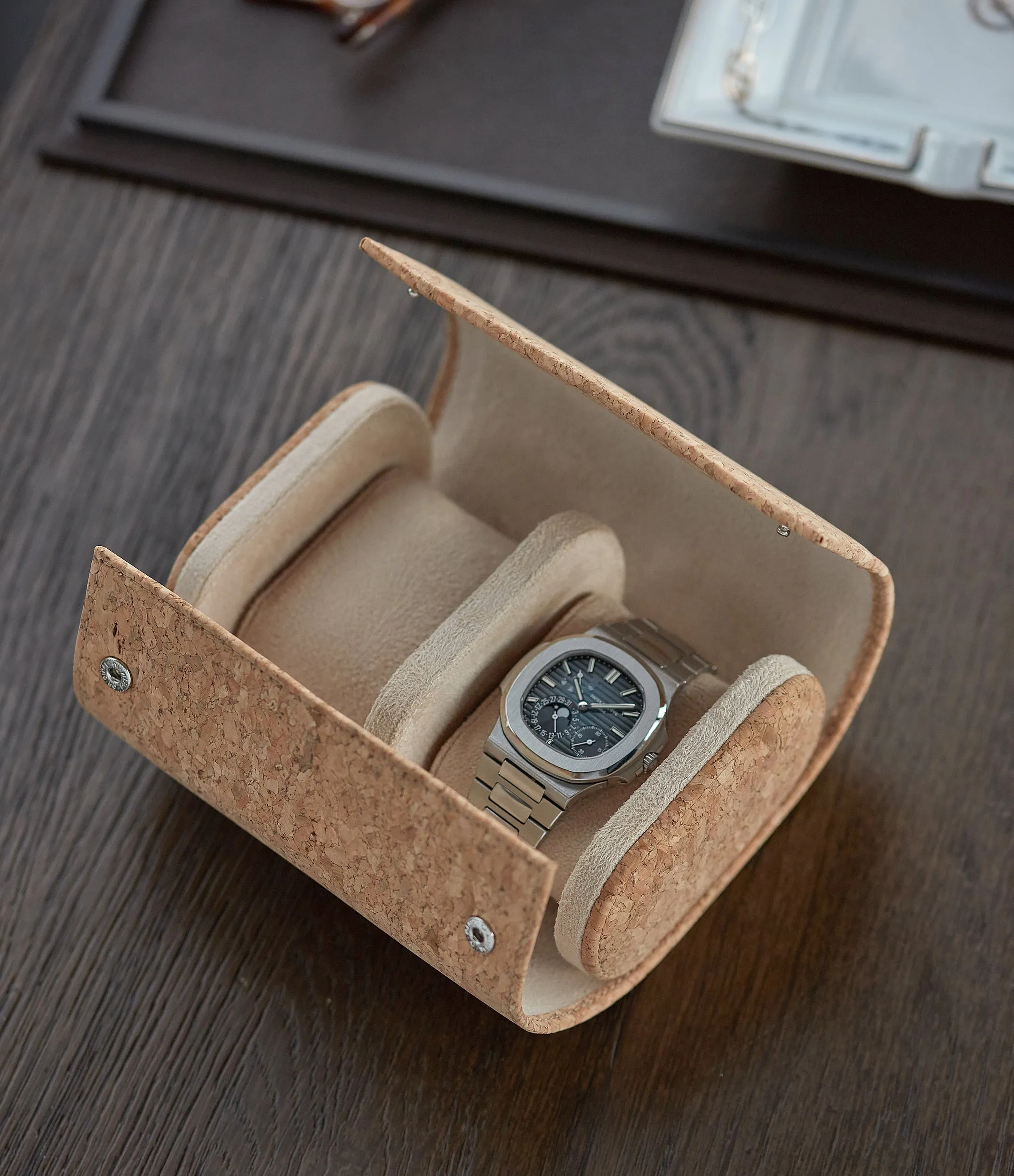 two-watch roll, cork