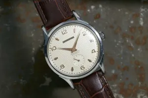 Universal Genève Monodate Automatic