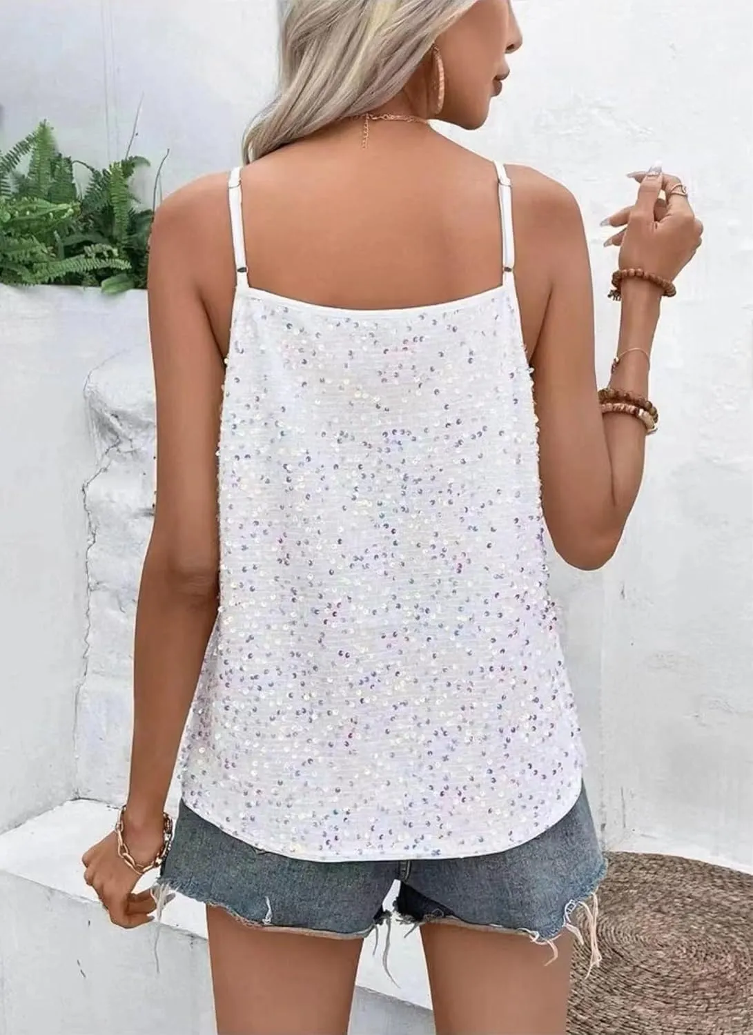 Women's Black V Neck Tank Tops Dressy Sequin Casual Pleated Halter Camisole Tops Summer Outfits Sleeveless Fashion 2025
